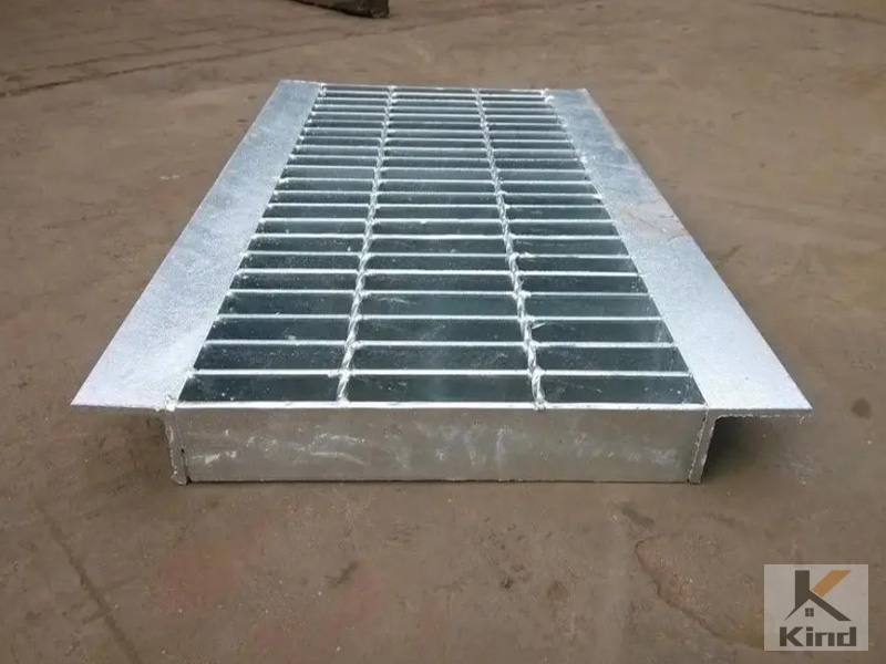 Trench cover plate