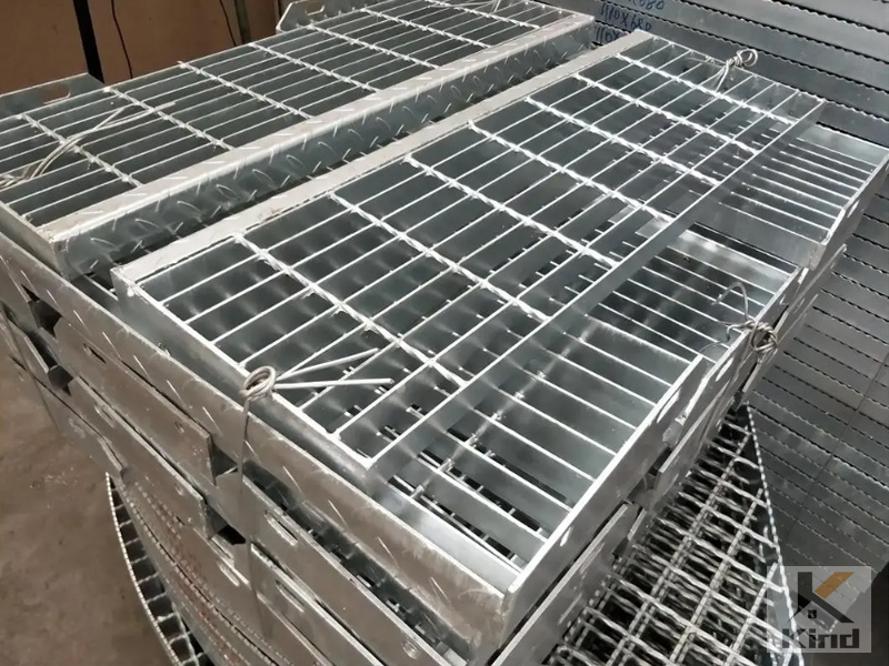 Stair steel grating